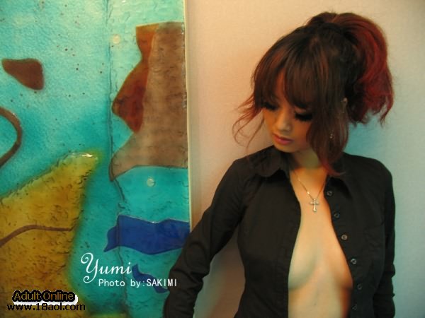 國模YUMI人體藝術(白虎露屄)全集之浴室私房人體[33P]