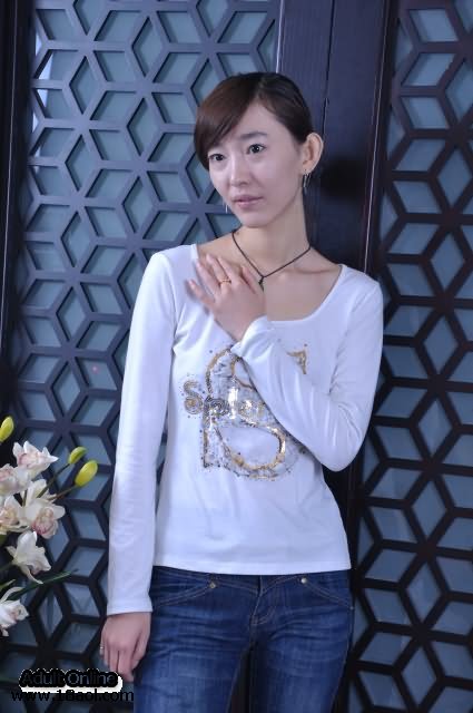 國模晨雨私拍人體套圖完整144P之第一集[72P][柔體掰穴]